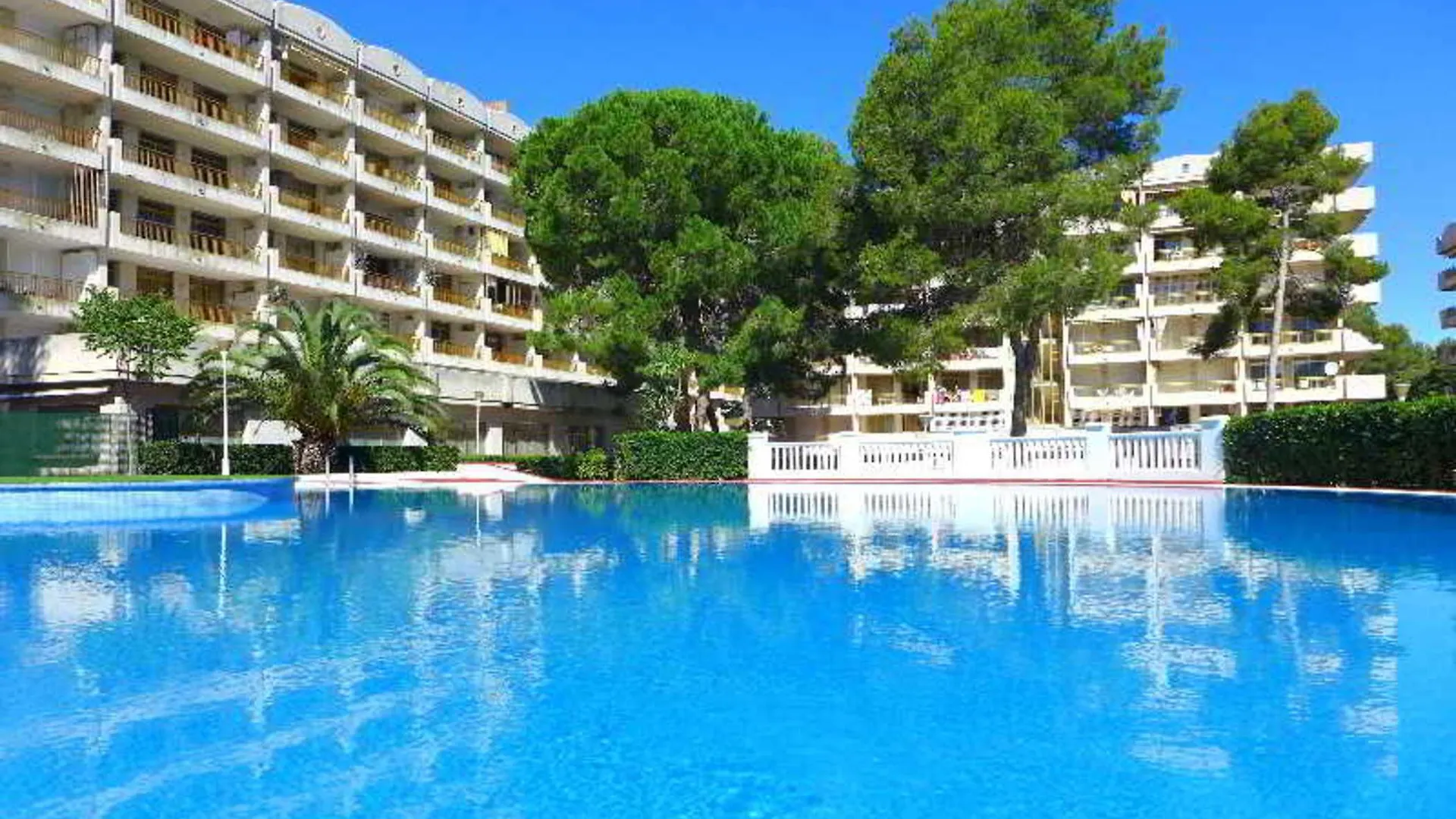 C&B Apartamento Catalunya 92 Salou 2*,  Spain