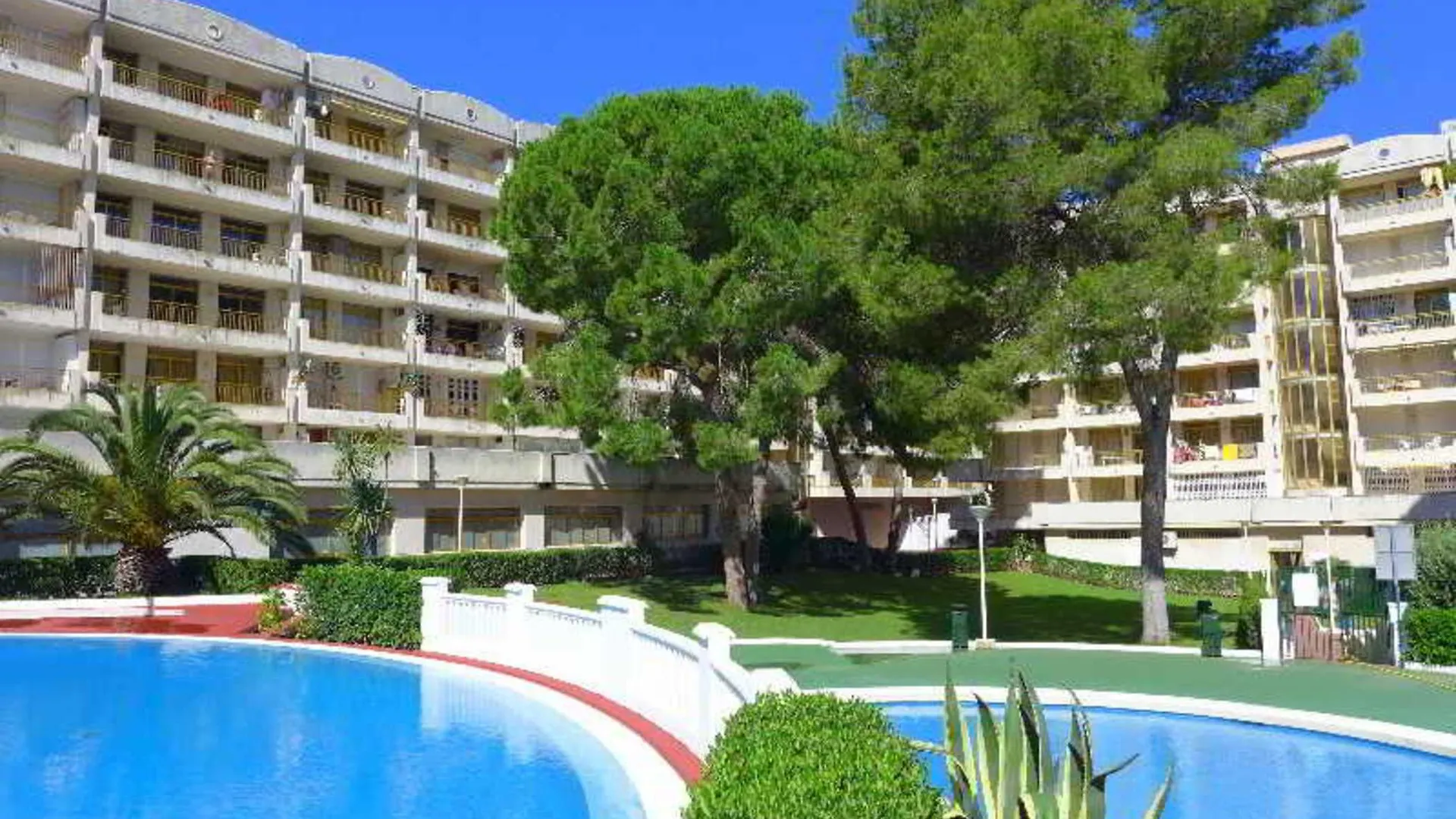 C&B Apartamento Catalunya 92 Salou Hotel